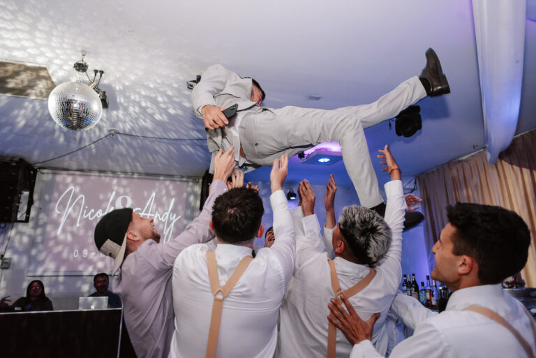 Boda en Bariloche, fiesta