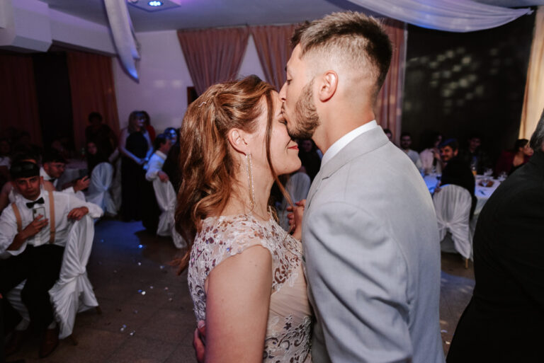 Boda en Bariloche, fiesta