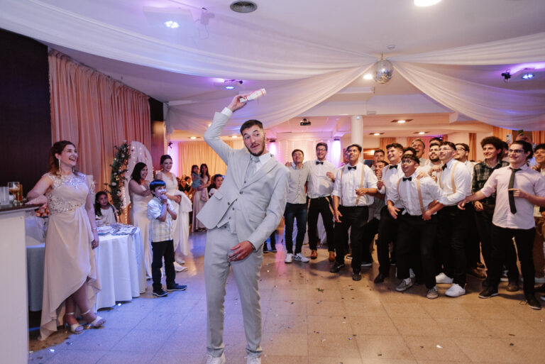 Boda en Bariloche, fiesta