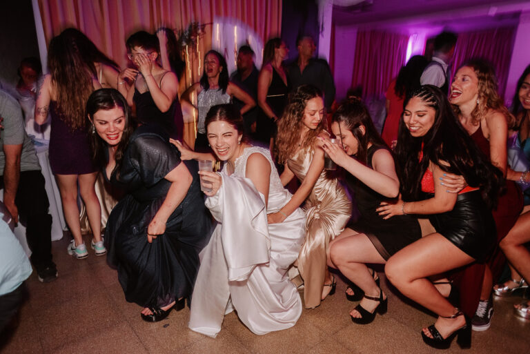 Boda en Bariloche, fiesta